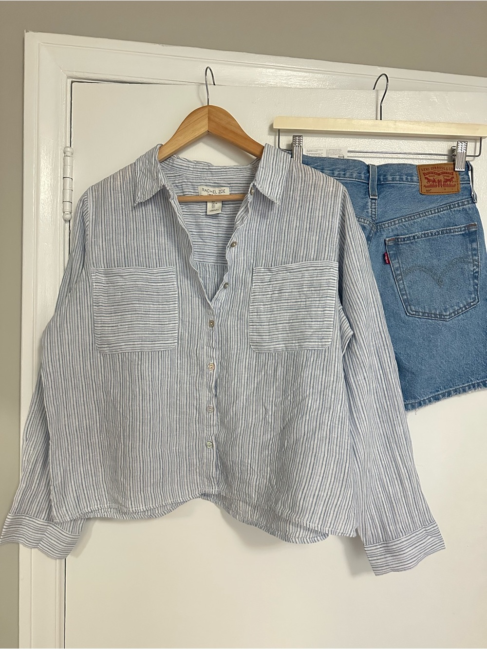 100% Linen Rachel Zoe Light Blue & White Striped Button-Up Shirt
